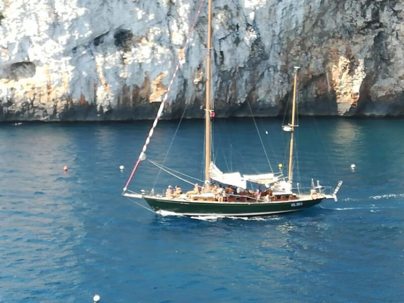 castro-marina-le-sailing-boat-trip-on-vintage-cassiopee