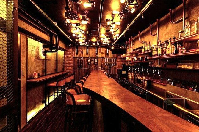 casual-japanese-sake-tasting-and-snack-experience-in-kabukicho