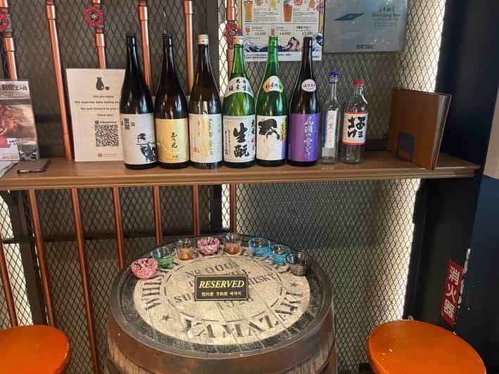casual-japanese-sake-tasting-and-snack-experience-kabukicho