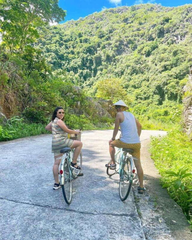 cat-ba-2-day-lan-ha-bay-adventure-and-trekking-tour