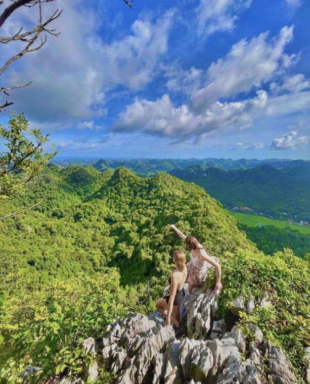 cat-ba-2-day-lan-ha-bay-adventure-and-trekking-tour