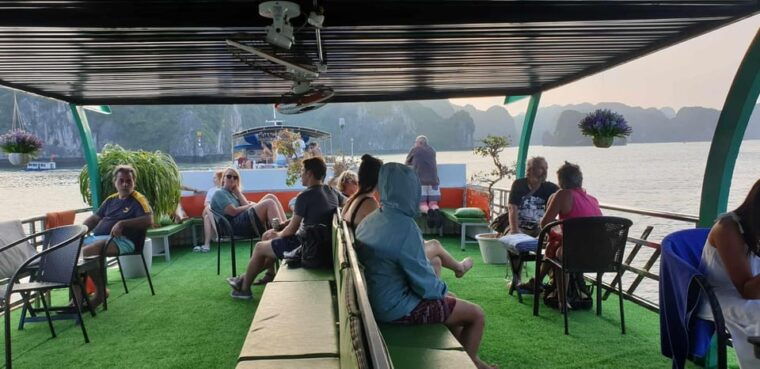 cat-ba-2-day-lan-ha-bay-cruise-with-plankton-excursion