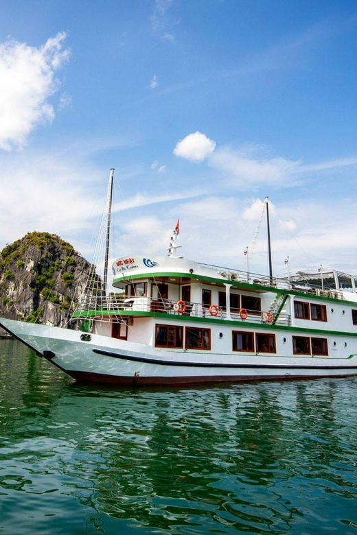 cat-ba-island-halong-lan-ha-bay-cozy-boat-biking-kayak