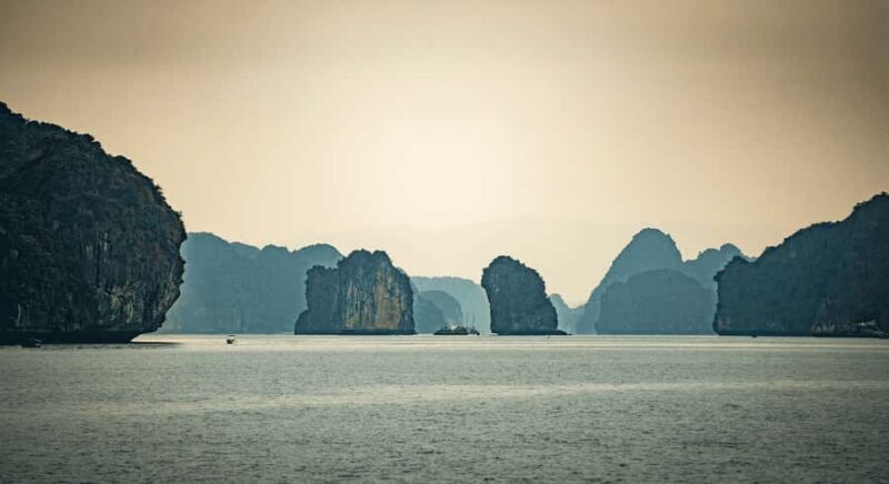 Cat Ba: Lan Ha and Ha Long Bay Boat Tour with Kayaking, Cave - FAQ