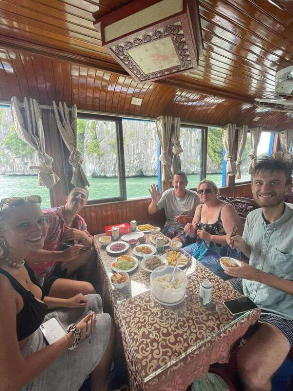 cat-ba-lan-ha-bay-boat-tour-kayaking-snorkeling-cycling