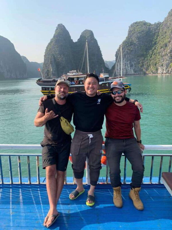 cat-ba-lan-ha-bay-boat-tour-kayaking-snorkeling-cycling