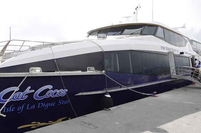 Cat Cocos: Praslin Island to Mahe Island Fast Ferry - Key Points
