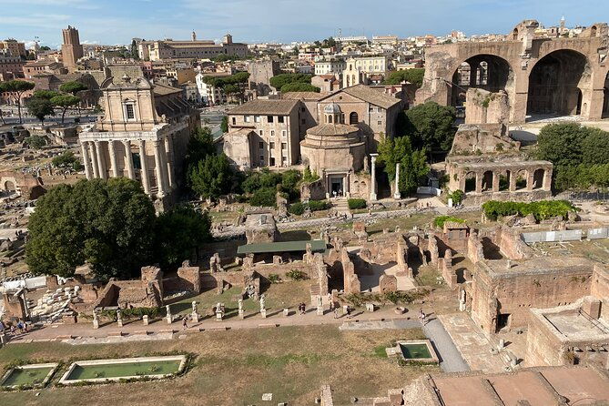catacombs-colosseum-roman-forum-and-palatine-hill-private-tour