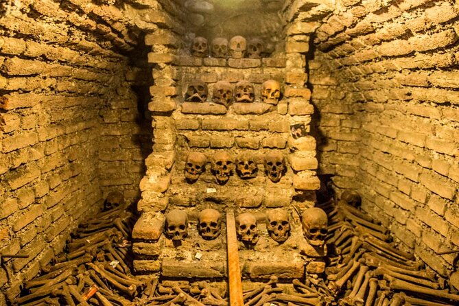 catacombs-museum-and-colonial-city-tour-from-lima