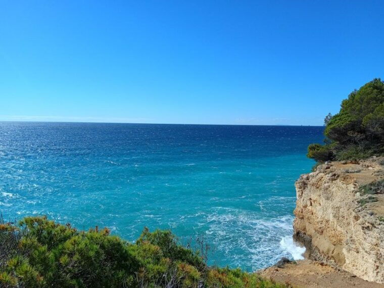 catalonia-cycling-through-city-and-beautiful-landscapes