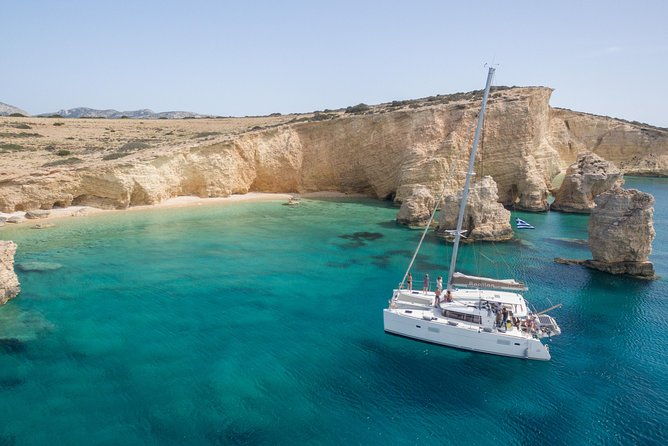 catamaran-all-inclusive-day-cruise-to-naxos-or-paros-with-lunch