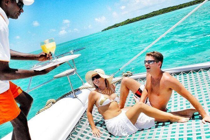 Catamaran, BBQ, Ile Gabriel , Ile Plate ,Coin de Mire - The First Day: Setting Sail from Grand Bay