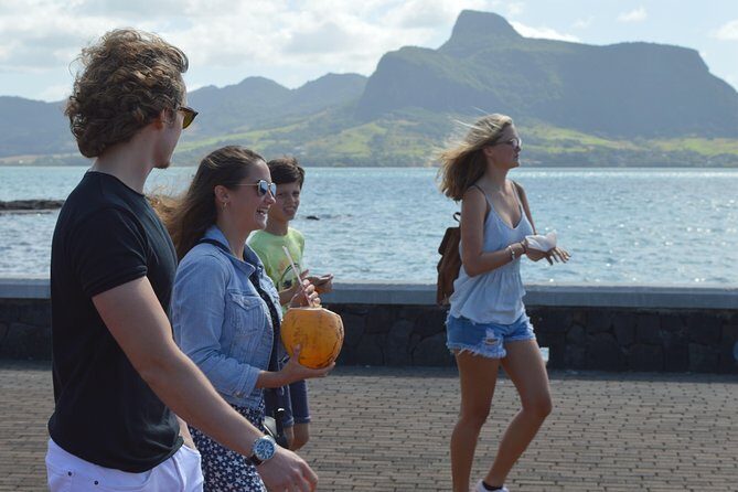 Catamaran, BBQ, Ile Gabriel , Ile Plate ,Coin de Mire - Who Is This Tour Best For?