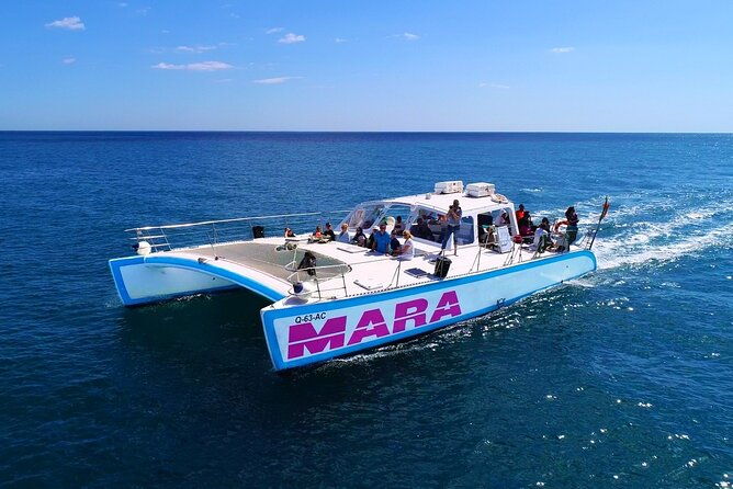 catamaran-bbq-on-the-beach-cruise-to-benagil-caves
