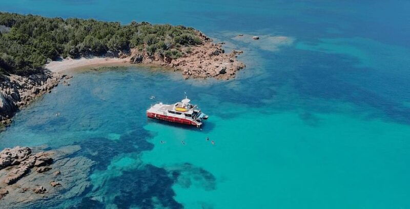 catamaran-cruise-to-the-lavezzi-islands