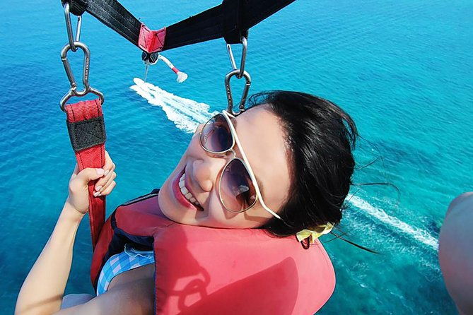 catamaran-cruise-with-snorkeling-parasailing