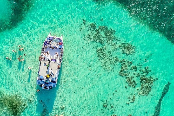 catamaran-cruise-with-snorkeling-parasailing