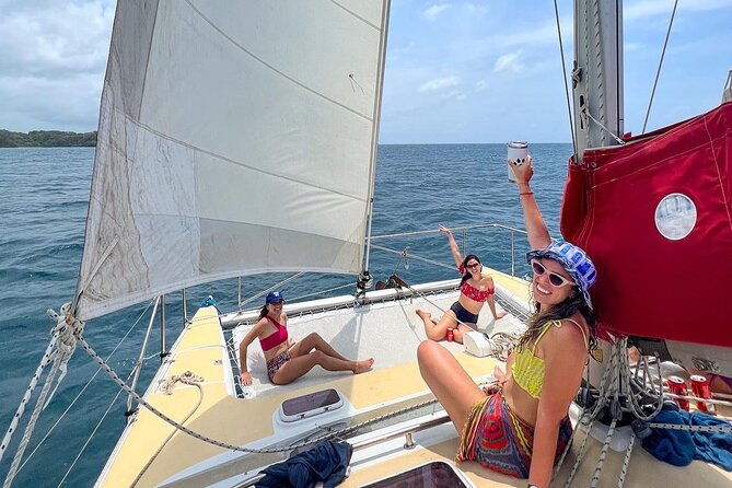 catamaran-day-cruise-caribbean-beaches-with-snorkelling-and-lunch