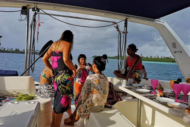 catamaran-in-san-blas-islands