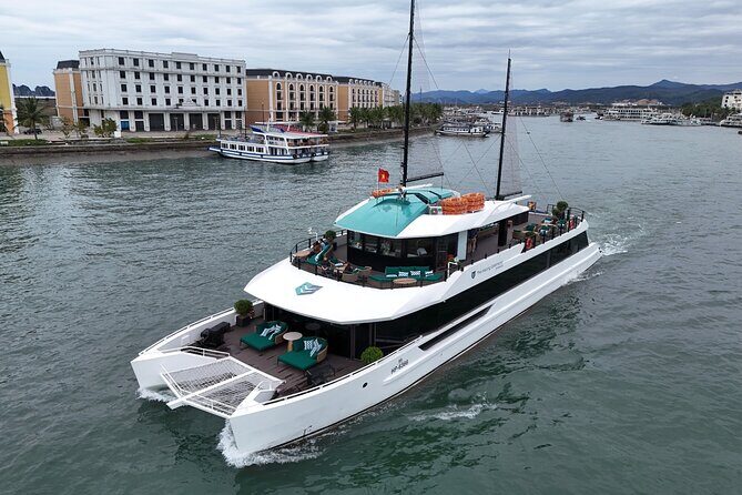Catamaran Luxury Halong Bay and Lan Ha Bay by Expressway Hanoi - Introduction