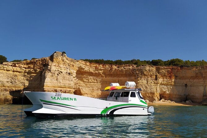 catamaran-private-tour-benagil-marinha-beach-28-pax