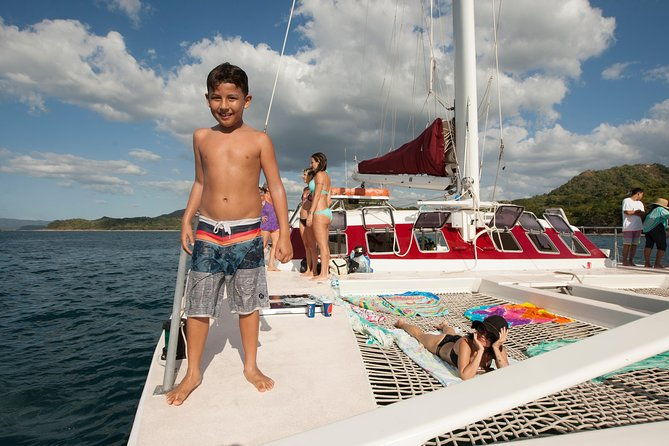 catamaran-snorkeling-sunset-sailing-tour