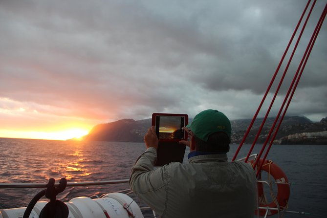 catamaran-sunset-cruise-from-funchal