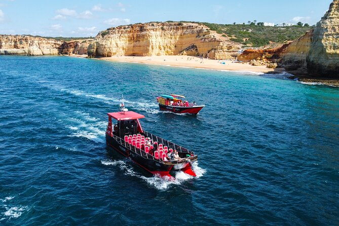 catamaran-tour-to-benagil-caves