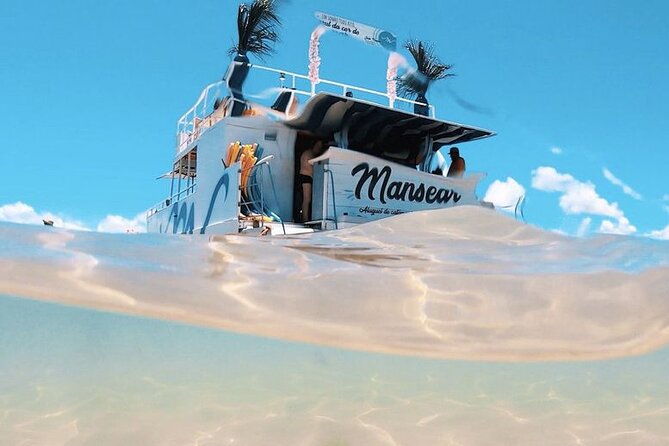 catamaran-trip-to-areia-vermelha-island-with-transfer