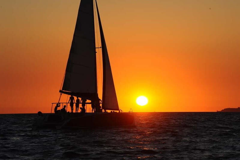 Catamaran trip to the Lavezzi Islands at sunset with snorkeling - Key Points