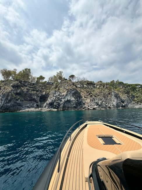 Catania, Acitrezza, Acireale: exclusive daily tour by RIB speedboat - Key Points