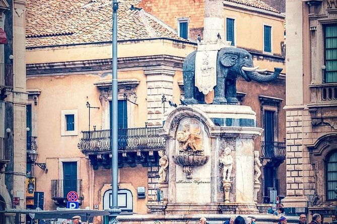 catania-cathedral-via-etnea-caltagirone
