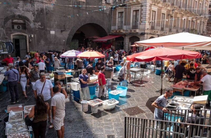 catania-city-highlights-tour-with-guide