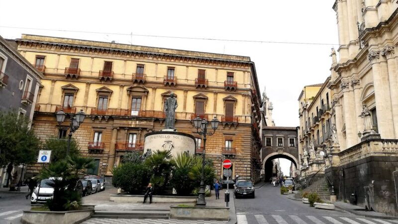 catania-city-highlights-walking-tour