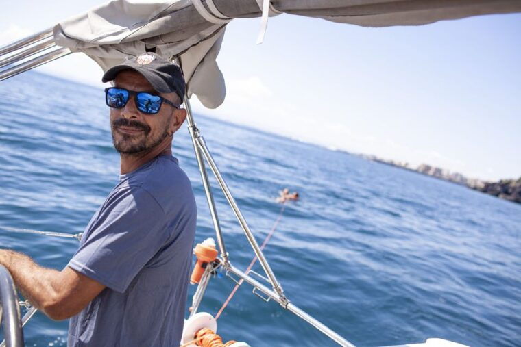 catania-coastline-sailing-trip-with-aperitif-and-prosecco