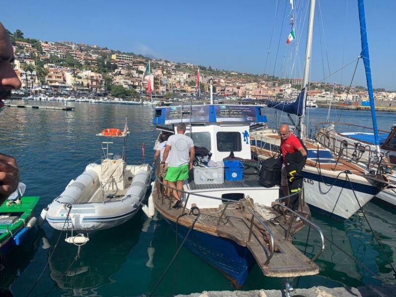 catania-cyclops-islands-timpa-nature-reserve-boat-tour-2