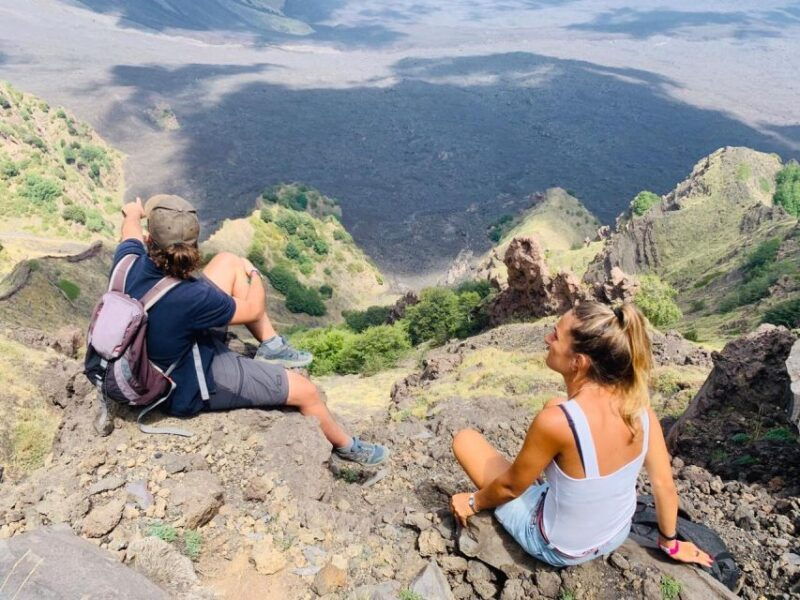 catania-guided-tour-of-etna-with-wine-tasting-appetizers