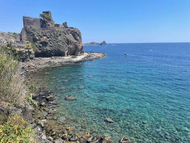 catania-hop-on-hop-off-bus-to-acicastello-and-acitrezza
