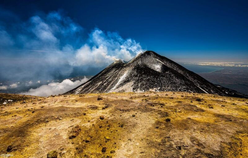 catania-mt-etna-summit-craters-with-volcanological-guide