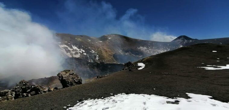 catania-mt-etna-summit-craters-with-volcanological-guide