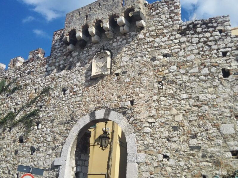 catania-savoca-godfather-tour-taormina-with-food-tasting