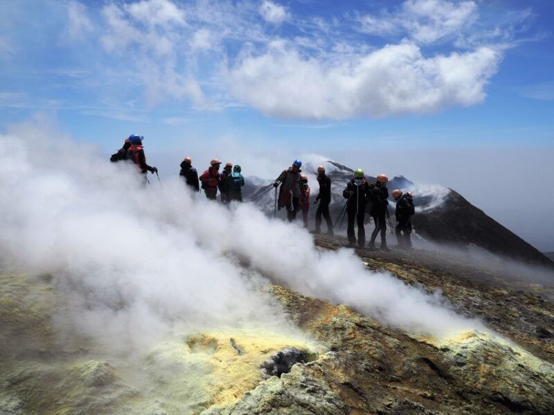catania-summit-craters-from-north-etna-with-4x4-vehicles