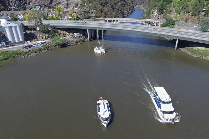 Cataract Gorge Cruise 10:30 am - A Full Breakdown of the Cataract Gorge Cruise Experience