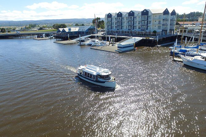 Cataract Gorge Cruise 11:30 am - Exploring the Cataract Gorge Cruise in Launceston