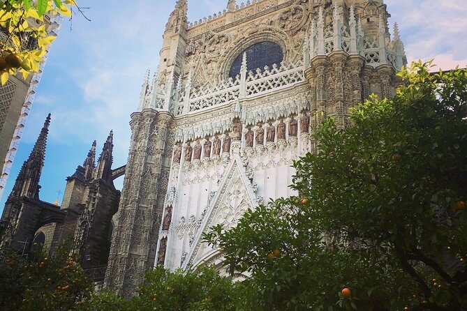 Cathedral and Real Alcàzar in Italian - Frequently Asked Questions