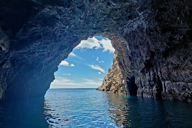 Cathedral Cove Scenic Cruises Whitianga - The Volcanic and Coastal Highlights