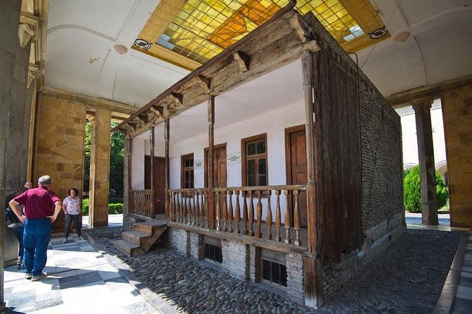 cave-city-uplistsikhe-and-stalin-museum
