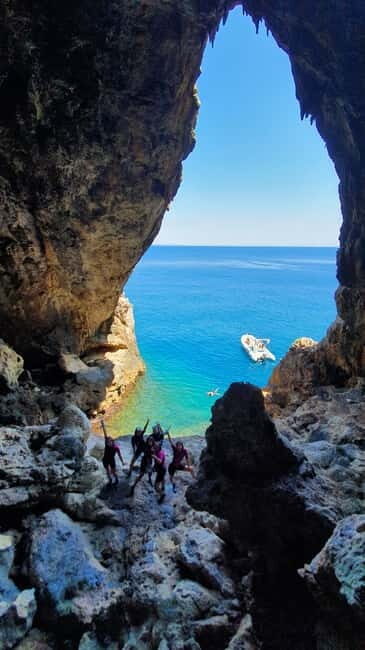 Cave & Coves Argentario Half Day Snorkeling Tour - Key Points