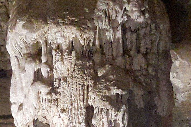 cave-of-maquine-cordisburgo-01-day