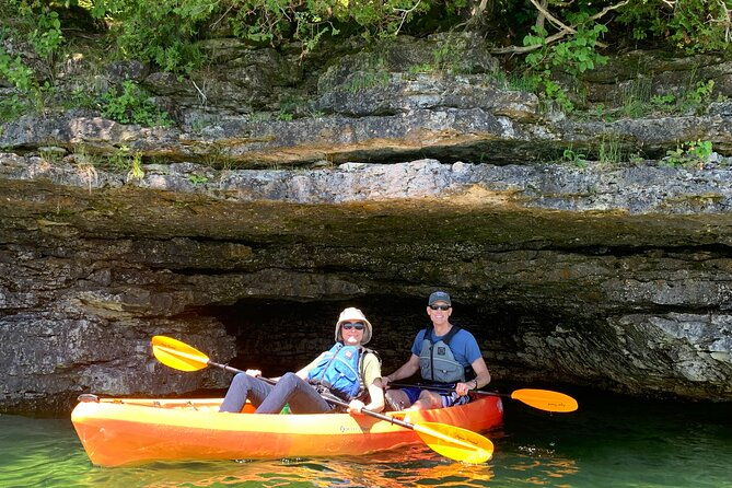 cave-point-kayak-tour-2